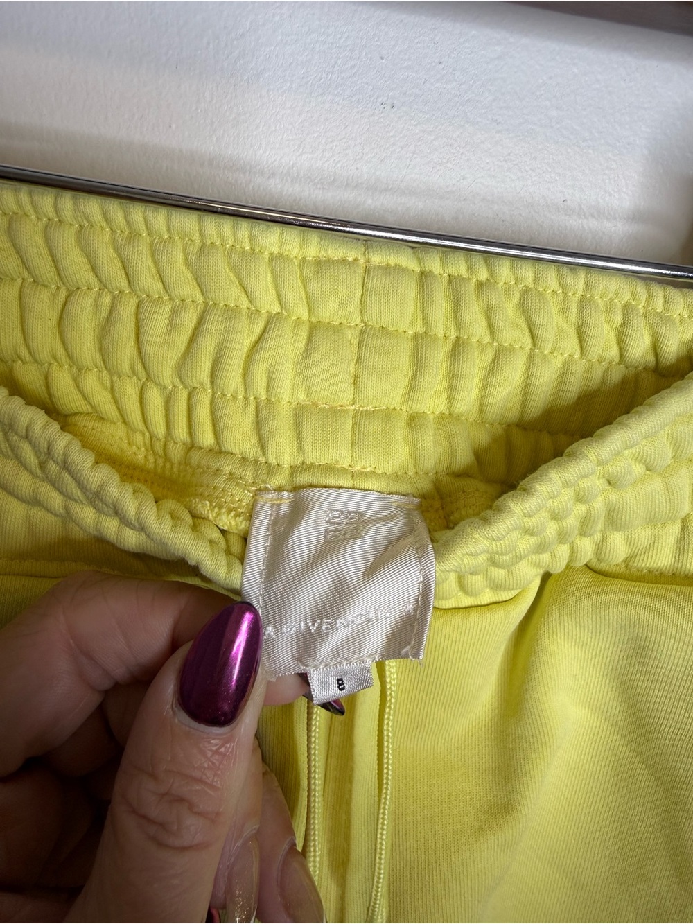 Givenchy boys Yellow Logo Drawstring Shorts size 8 - Picture 4 of 7